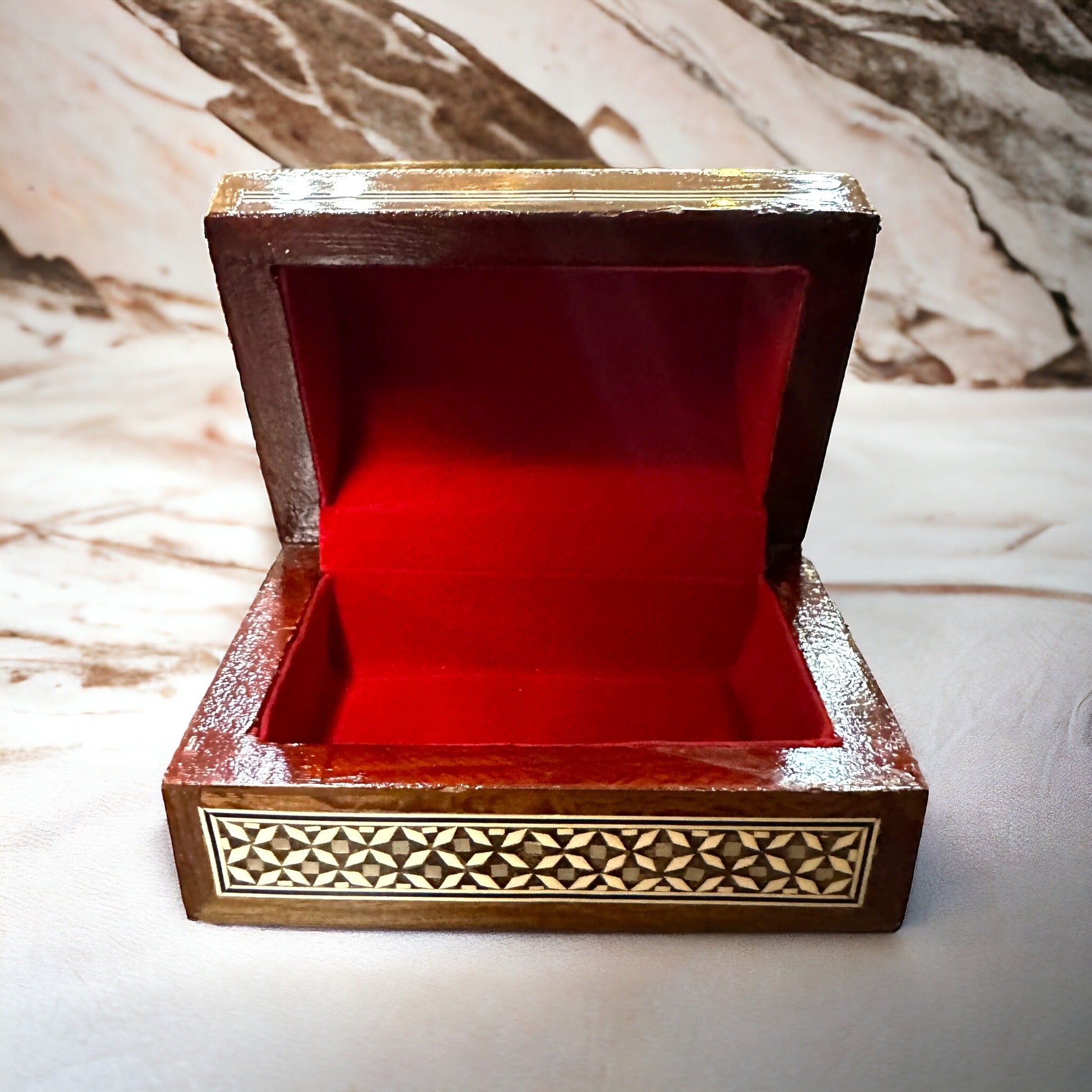 Egyptian Handmade Mother of Pearl Rectangular Inlay Chest