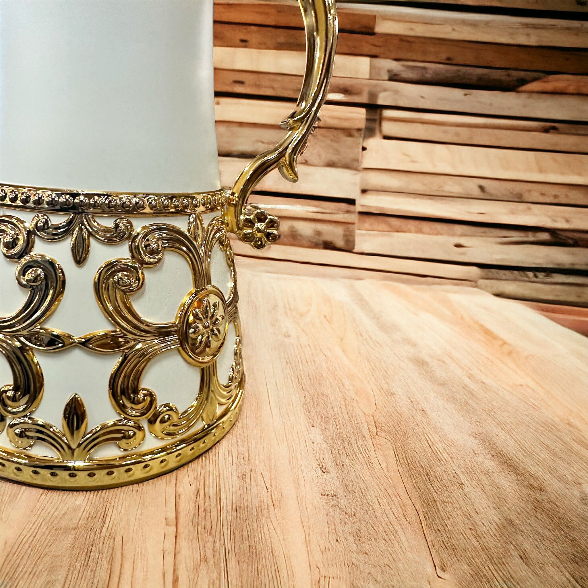 Cream & Gold Arabian Style Thermos